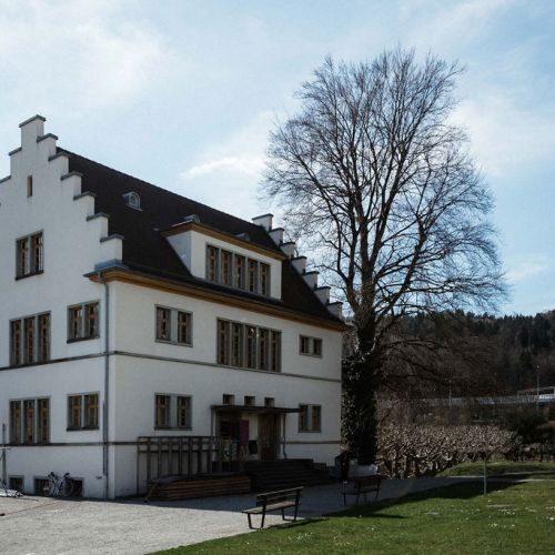 Äussere Malerarbeiten am Palazzo Wettingen durch Meier Schmocker AG